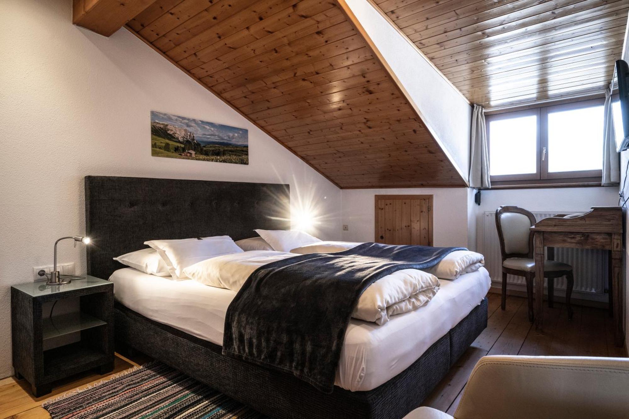 Hotel Zum Turm Castelrotto Dış mekan fotoğraf